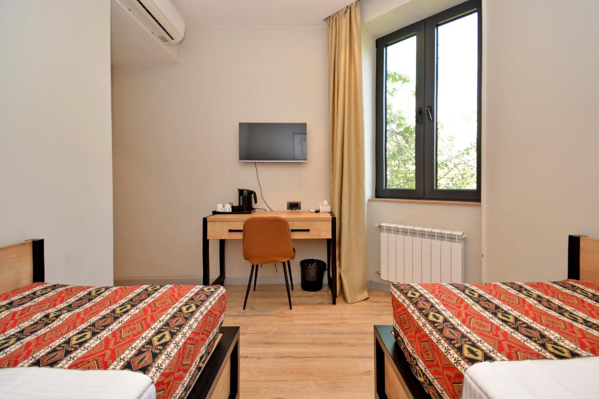 Andor Hotel Erévan Extérieur photo