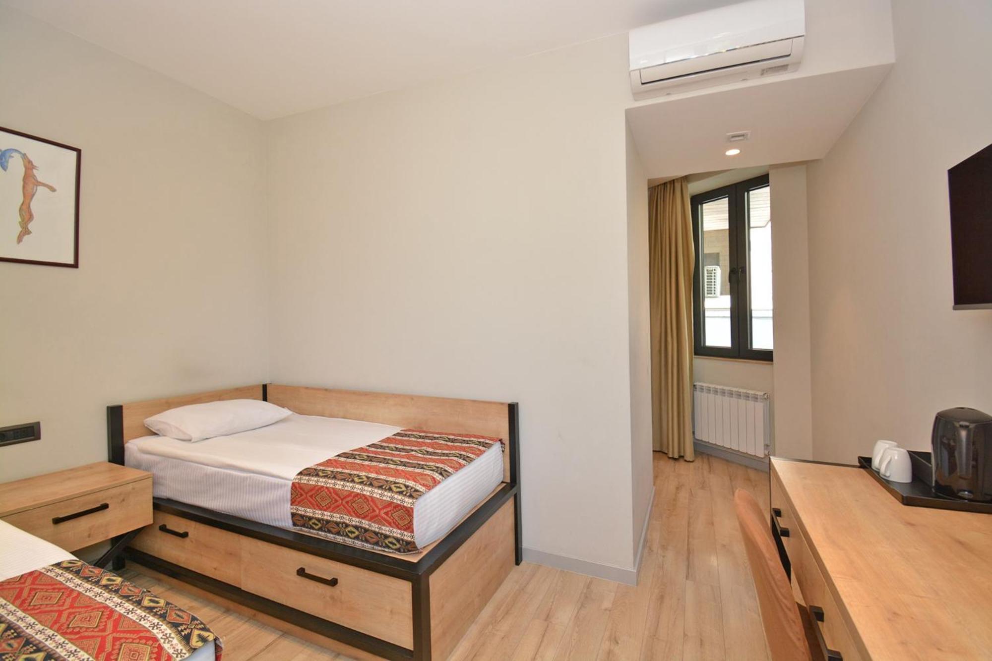 Andor Hotel Erévan Extérieur photo
